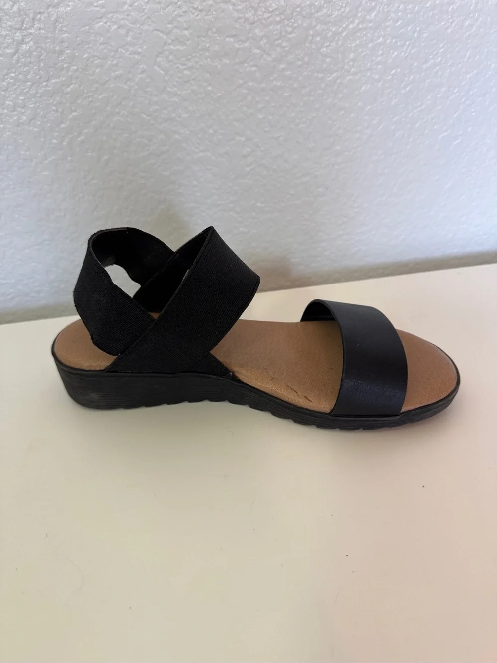 Kensie Everlee Black Wedge Slingbacks